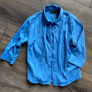 No Boundaries blue button up with 3/4 length sleeve